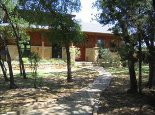 2705 Sky Harbour Dr, Granbury, TX 76049