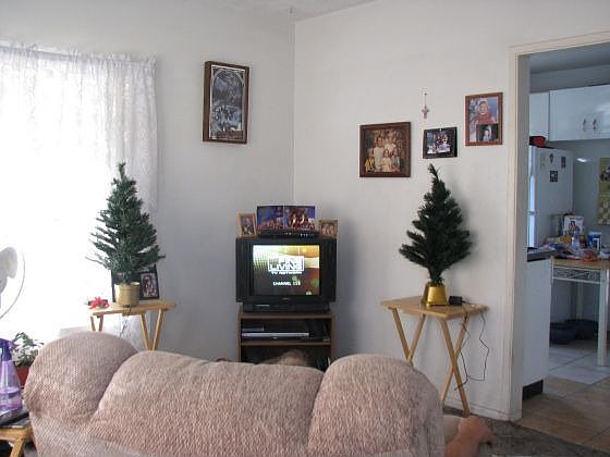 3rd image of 1605 Eastwood Dr