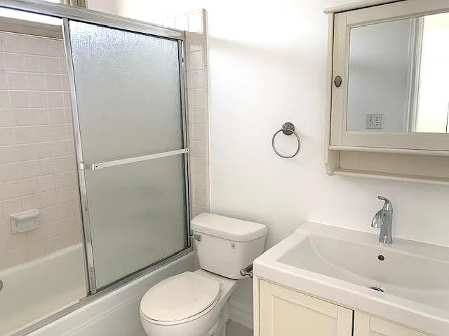 8650 Belford Ave #2 — Photo 14