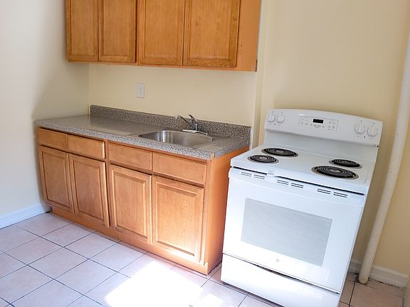 2nd image of 2725 Morris Ave APT 2B