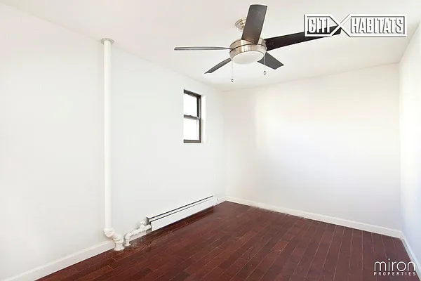 Rented by R New York | media 42