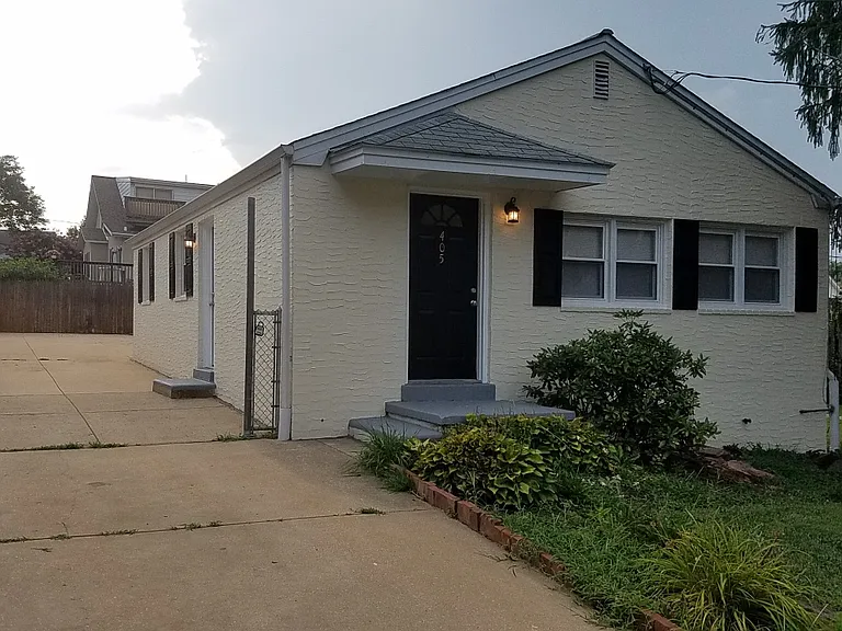 405 Hillside Ave — Photo 4