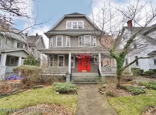 916 Albemarle Rd, Brooklyn, NY 11218