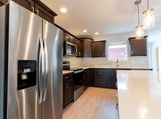 612 Sugar Maple Ln, Verona, WI 53593