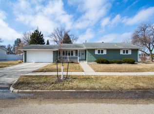 2205 14th St S, Moorhead, MN 56560