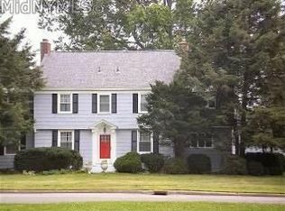 719 Deerfield Dr E, Utica, NY 13502