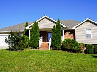 56 W Cherry Dr, Science Hill, KY 42553