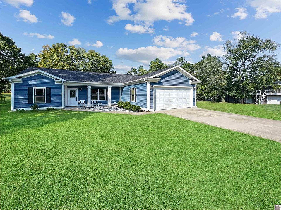 1st image of 180 Camelot Dr