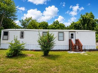 24325 SW 46th Ave, Newberry, FL 32669