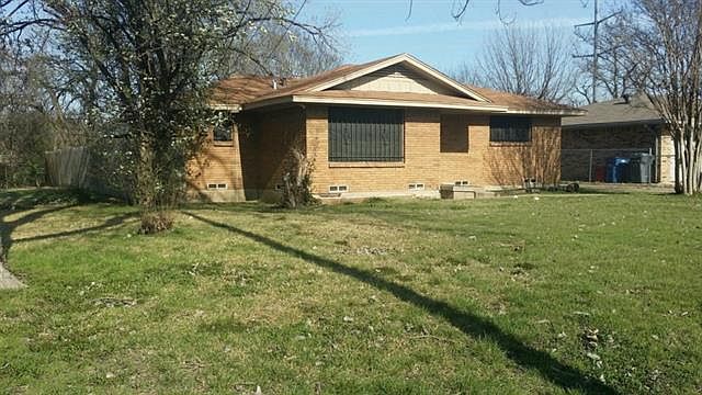 1st image of 4204 Kolloch Dr