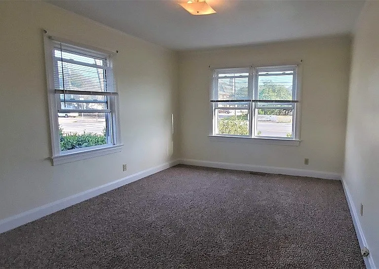 Inlet Pointe Apartments — Photo 19