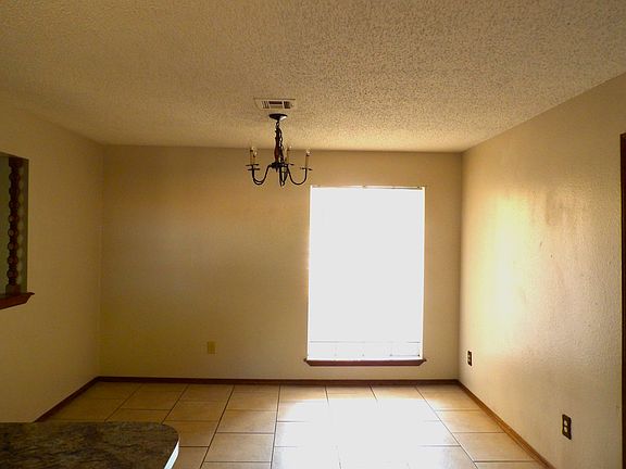 4th image of 2623 NW 78th St
