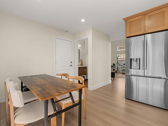 4th image of 6009 Amir Ln