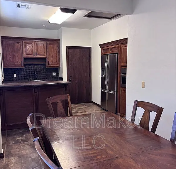 2815 SE 44th St — Photo 17