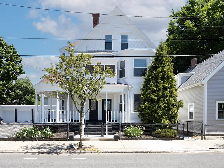 41 Almy St #3 — Photo 1