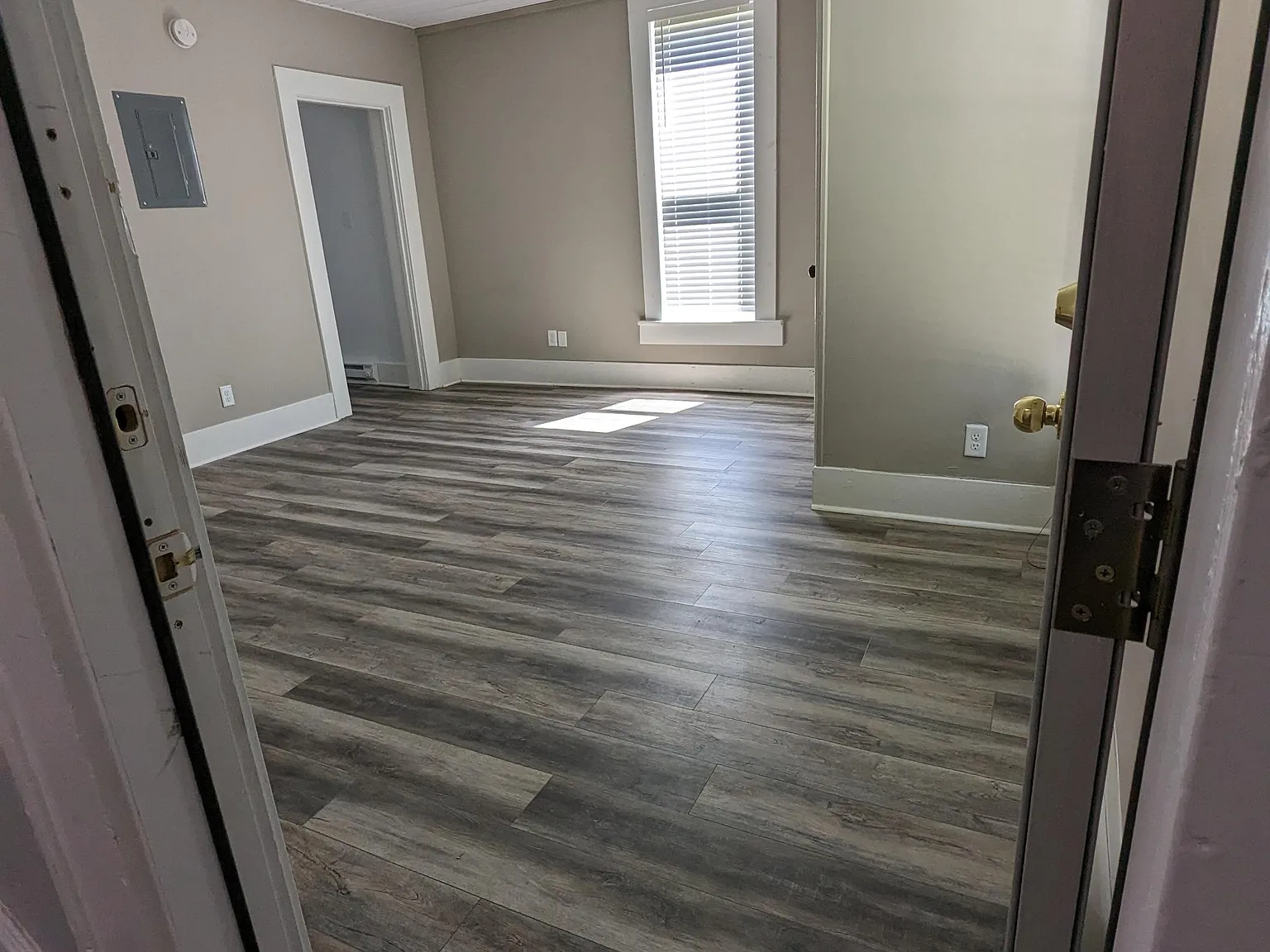 585 West North Street - 1 — Photo 2