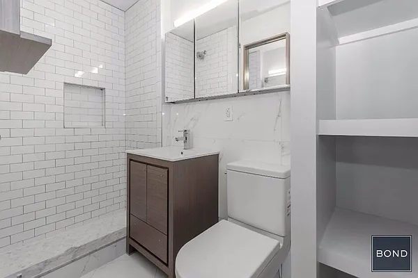 Rented by Bond New York | media 36