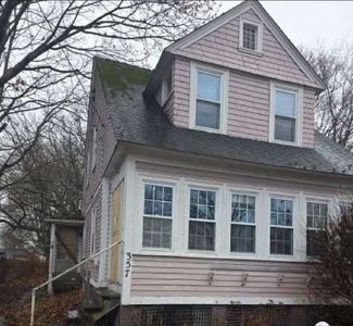 357 Pequot Ave, Warwick, RI, 02889