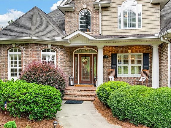 4th image of 439 Sykes Farm Rd