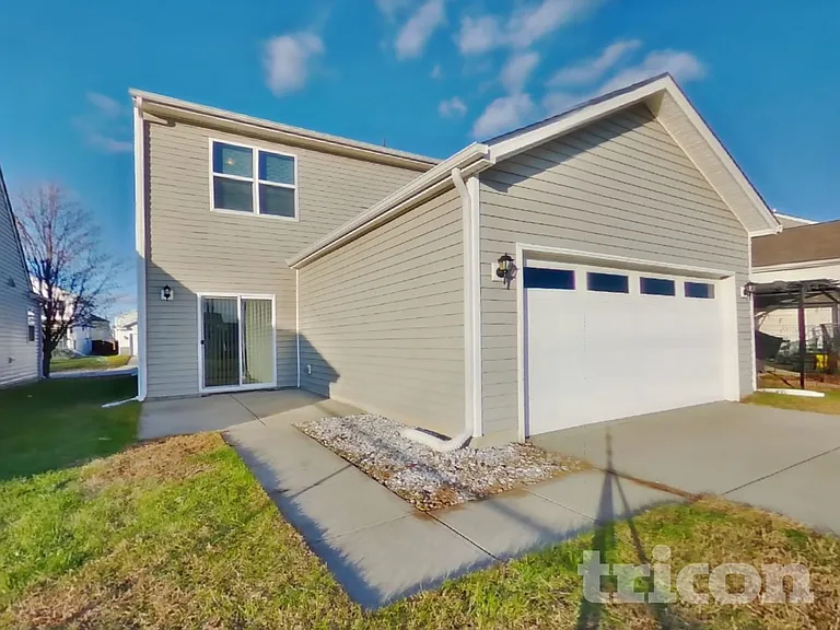 2027 Shadow Creek Blvd — Photo 18