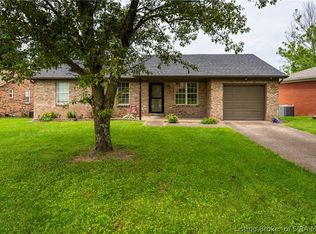 4203 Glenbrook E, New Albany, IN 47150