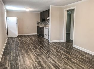 150 S John Sims Pkwy #B, Valparaiso, FL 32580