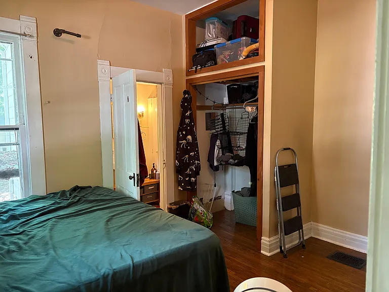 Bedroom unit1