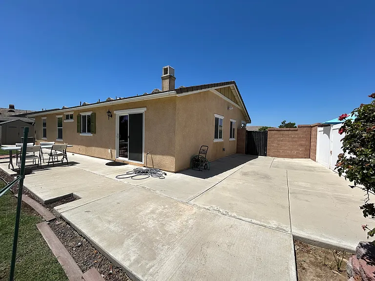 7346 Lower Creek Cir — Photo 29