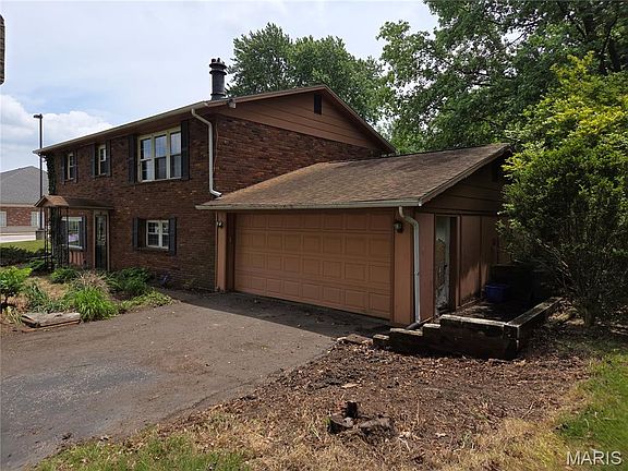 5th image of 2228 Vadalabene Dr