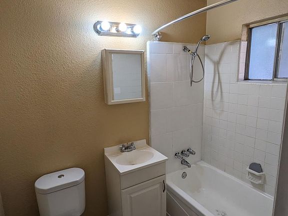5th image of 3686 Willow Ave #2