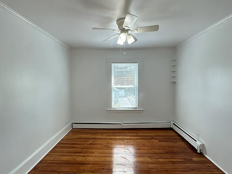 35 Maud St #2 — Photo 12