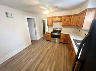 13 Halcyon St FLOOR 1, Schenectady, NY 12302