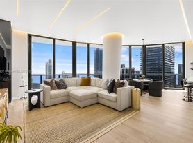 45 SW 9th St