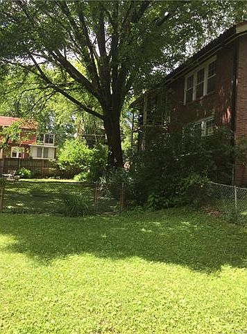 1st image of 7260 Amherst Ave