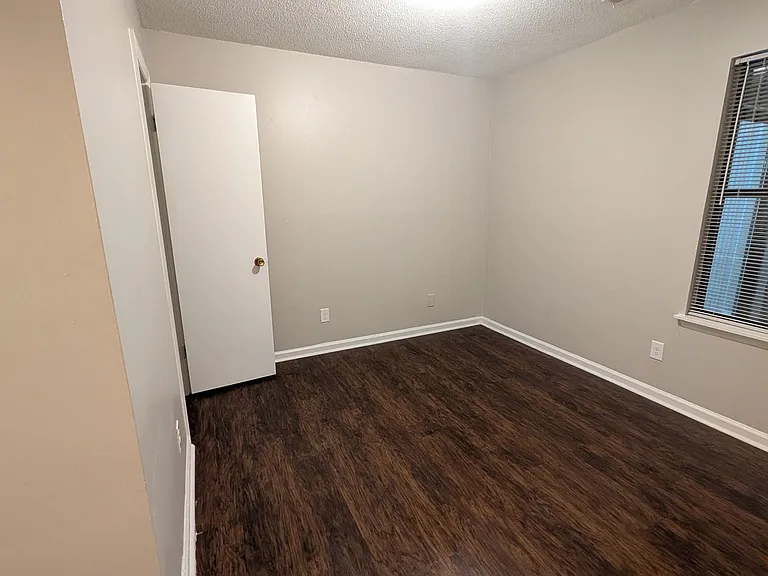 184 Dorchester Manor Blvd #A — Photo 6