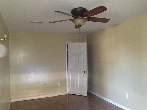 4th image of 1509 Admiral Dr