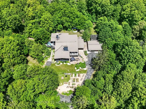 4074 Saint Johns Side Rd, Whitchurch Stouffville, ON L4A 2T7