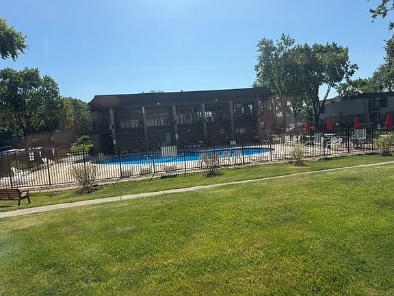 3rd image of 7373 Blackburn Ave APT 104