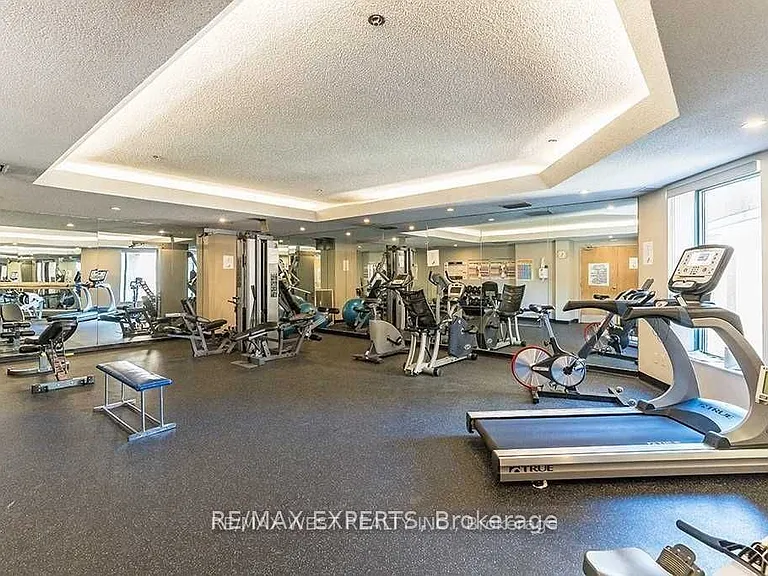 150 Dunlop St E #810 — Photo 15