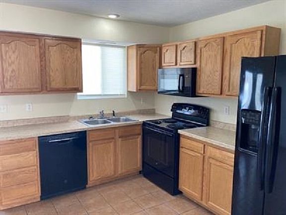 5th image of 216 Saratoga Cir