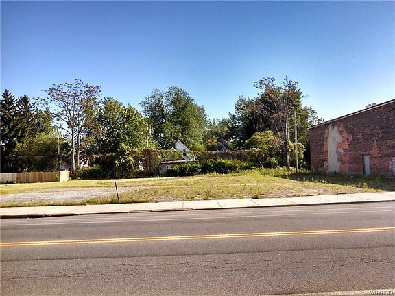 4th image of 451 S Park Ave