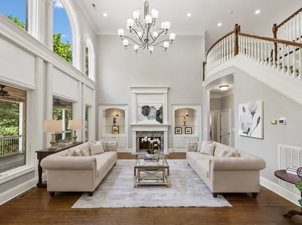 9620 Mitchell Pl, Brentwood, TN 37027