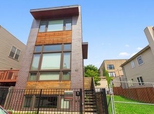 531 N Hartland Ct, Chicago, IL 60622
