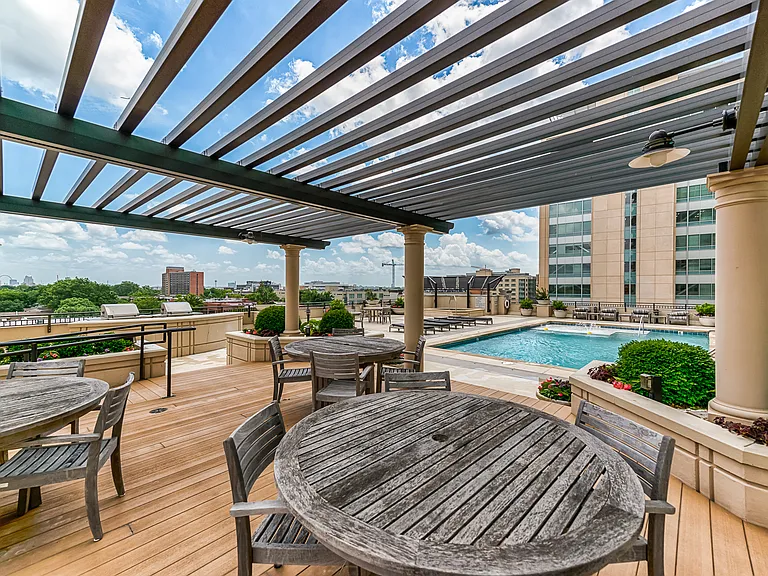 4909 Laclede Ave #1002 — Photo 32