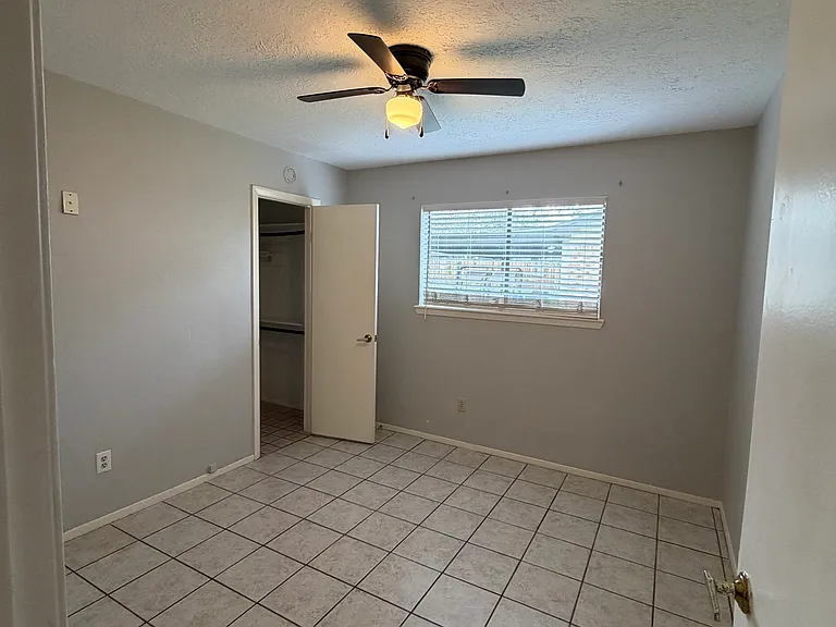 13248 Bluff View Dr — Photo 9