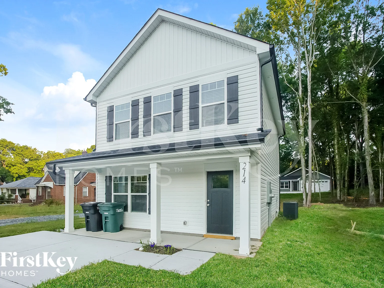 3 bed, 2.5 bath, 1290 sqft, $2,100 — Photo 3