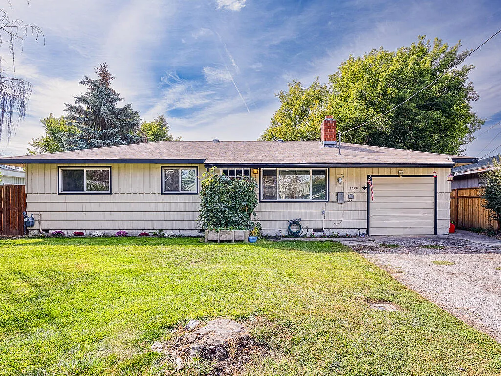 3820 Barry Ave photo 1