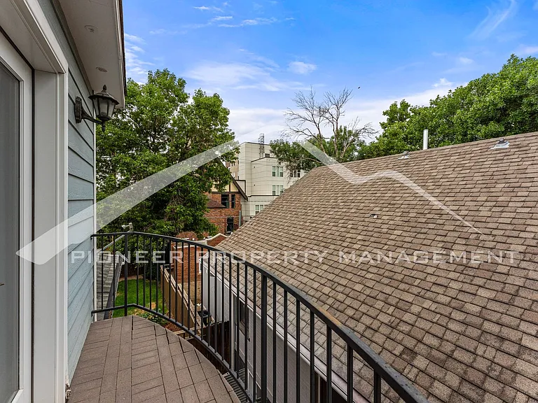 3256 Meade St — Photo 24