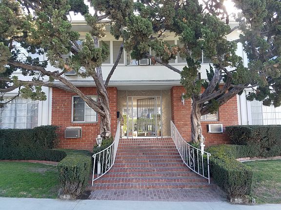 2nd image of 834 S Lucerne Blvd APT 5