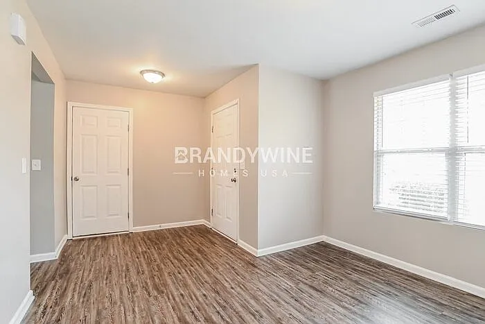 2315 Portola Ct — Photo 8
